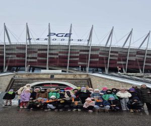 dzieci ze Szkoły Podstawowej pod Stadionem