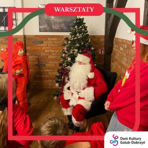 Święty Mikołaj z dziećmi na warsztatach piernikowych