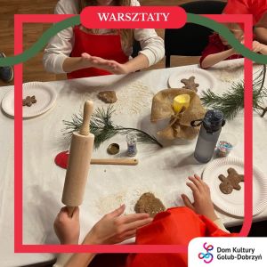 dzieci robiące pierniki