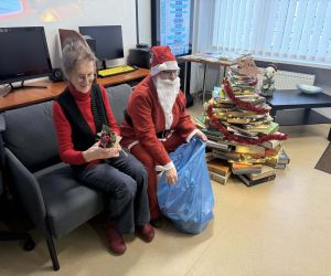 Uczestniczka Klubu Ksiązki z Mikołajem