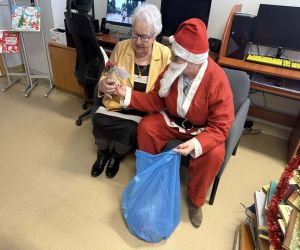 Uczestniczka Klubu Ksiązki z Mikołajem