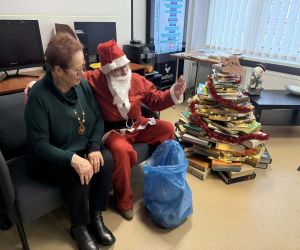 Uczestniczka Klubu Ksiązki z Mikołajem