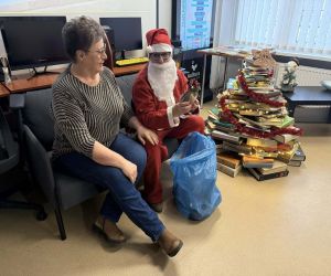 Uczestniczka Klubu Ksiązki z Mikołajem