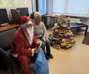 Uczestniczka Klubu Ksiązki z Mikołajem