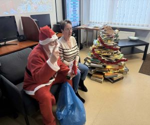 Uczestniczka Klubu Ksiązki z Mikołajem