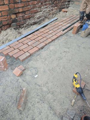 trwające prace w baszcie