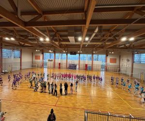 składy drużyn na hali