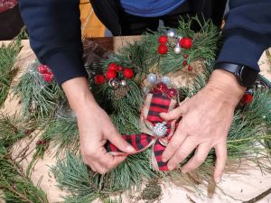 Kolejne zajęcia artystyczne dla seniorów