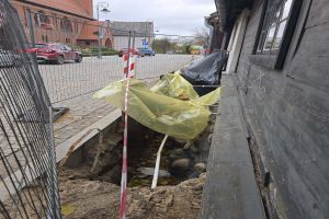 izolacja fundamentów Domku pod Kapturkiem