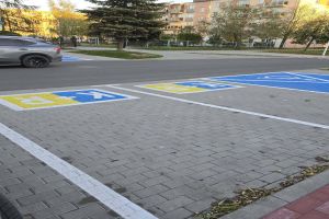 ulica Marii Konopnickiej po remoncie przy Szkole Podstawowej Nr 2