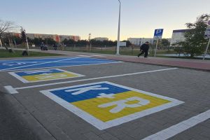 ulica Marii Konopnickiej po remoncie przy szkole Podstawowej Nr 2 im. Orła Białego