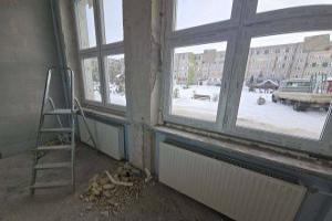 wstawione nowe okna w sale żłobka