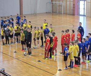 składy drużyn piłkarzy uczestniczących w turnieju