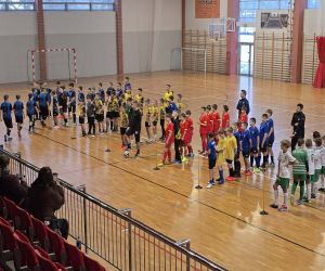 składy drużyn piłkarzy uczestniczących w turnieju