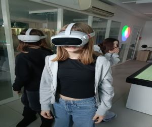 uczniowei podczas warsztatów