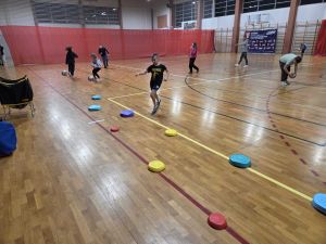 zajęcia sprawnościowe uczestników  Klub Młodzieżowego