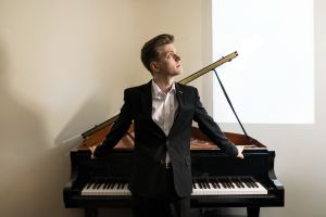 Piotr Czerwiński, laureat XXV Międzynarodowego Konkursu Pianistycznego