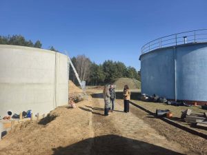 Pani Burmistrz dominika Piotrowska z Zastępca Piotrem Kowalczyk oraz Panią Prezes MZWIK Izabelą Lewandowską