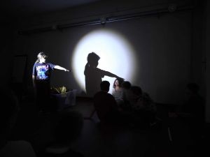 Magiczny dzień w teatrze – młodzież odkrywa kulisy sceny