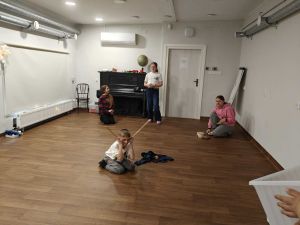 Magiczny dzień w teatrze – młodzież odkrywa kulisy sceny