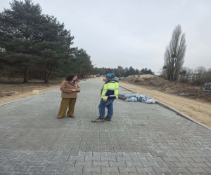 Pani Burmistrz z Wykonawcą zadania