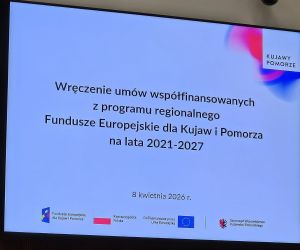 informacja o wręczeniu umów