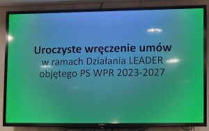 napis uroczyste wręczenie umów