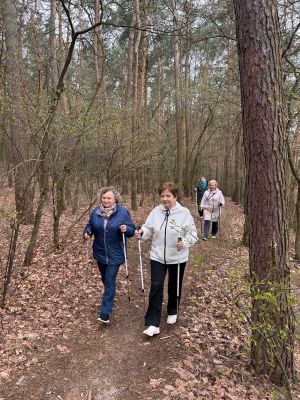 Pierwsze zajęcia nordic walking dla seniorów