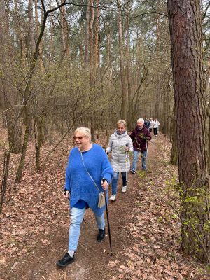 Pierwsze zajęcia nordic walking dla seniorów