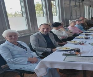 Pani Barbara Dec z Zastępcą Burmistrza  Piotrem Kowalczykiem oraz zaproszeni goście