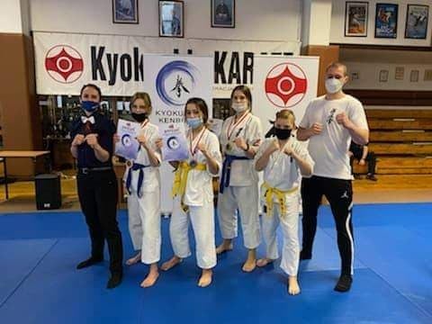 Dwa złote  medale i srebro dla Golubia-Dobrzynia   Mistrzostwa Województwa Pomorskiego Kyokushin Karate
