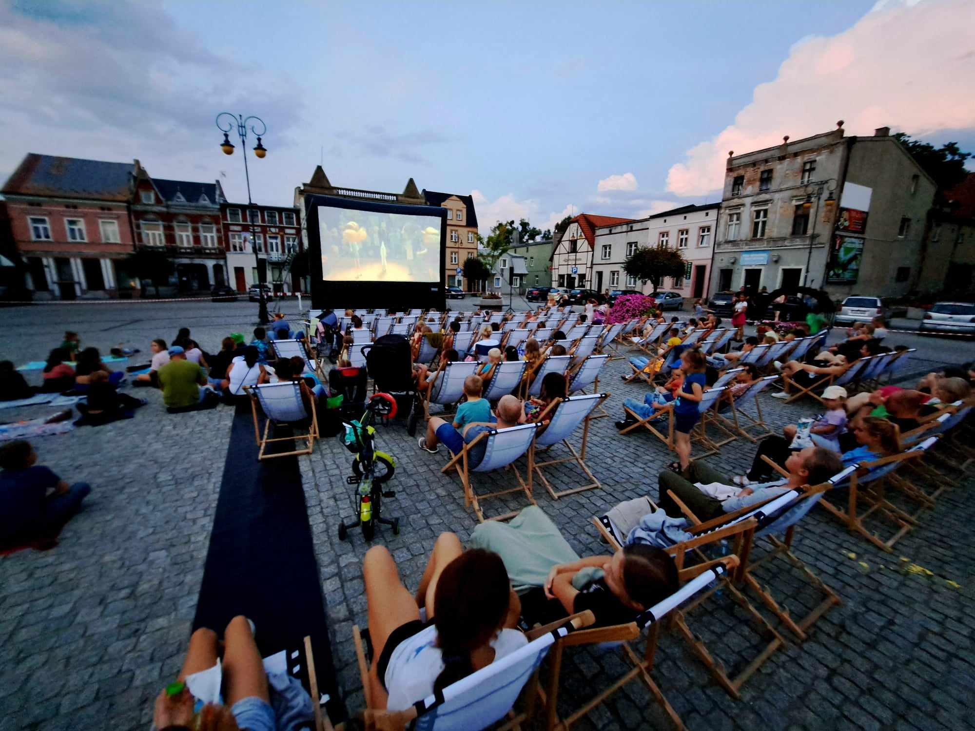 KINO LETNIE NA GOLUBSKIM RYNKU