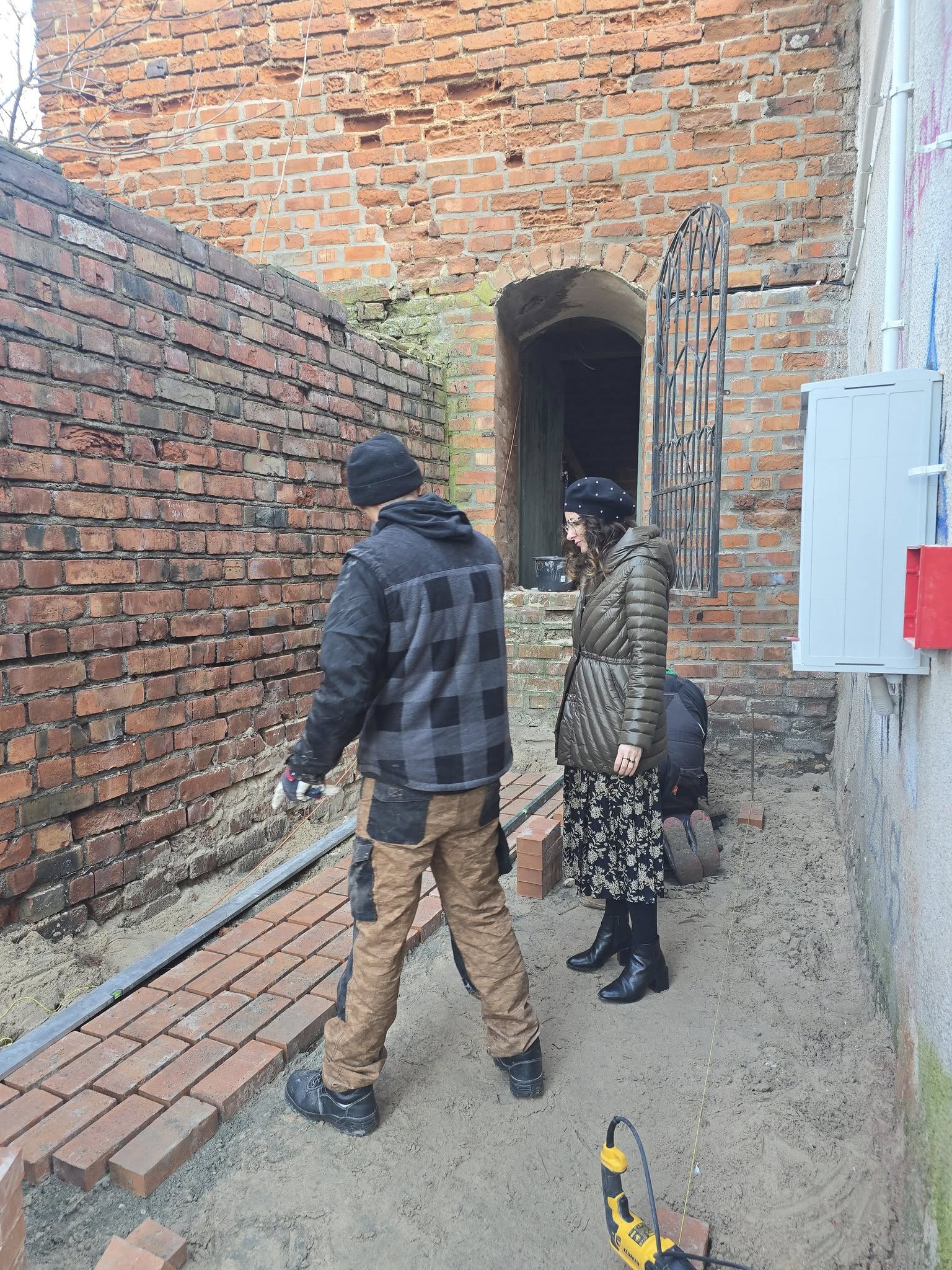 Trwają prace w baszcie. Przygotowujemy basztę do korzystania z niej przez turystów i mieszkańców