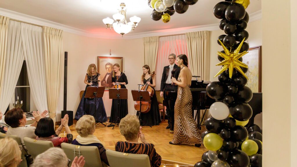 Ośrodek Chopinowski w Szafarni zaprasza na Koncert Noworoczny w dniu 3 stycznia 2026 roku