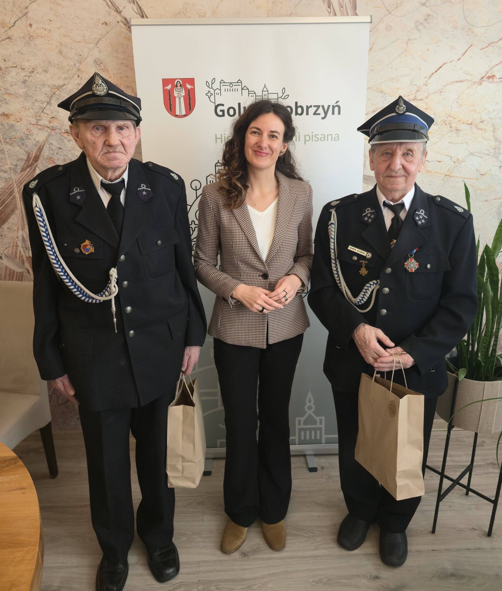 Druhowie OSP Golub-Dobrzyń przechodzą na zasłużoną emeryturę