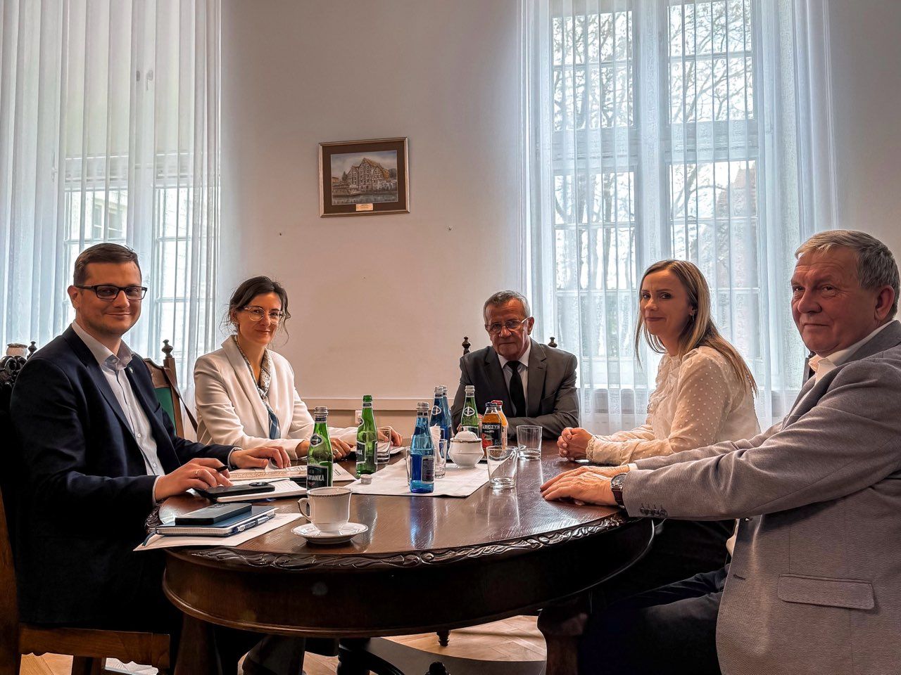 Wojewoda kujawsko-pomorski Michał Sztybel spotkał się z samorządowcami z terenu powiatu golubsko-dobrzyńskiego, aby omówić kwestie związane z realizacją obowiązków w zakresie obrony cywilnej.